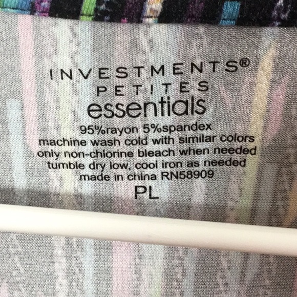 🔥Host Pick 💥Investments Petites Top - Picture 4 of 4